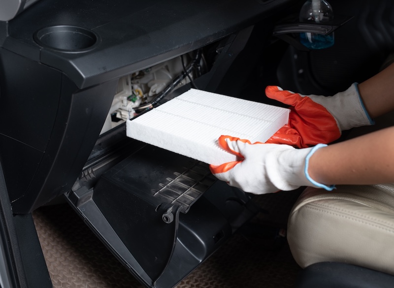 Replacing air filter for car air conditioning